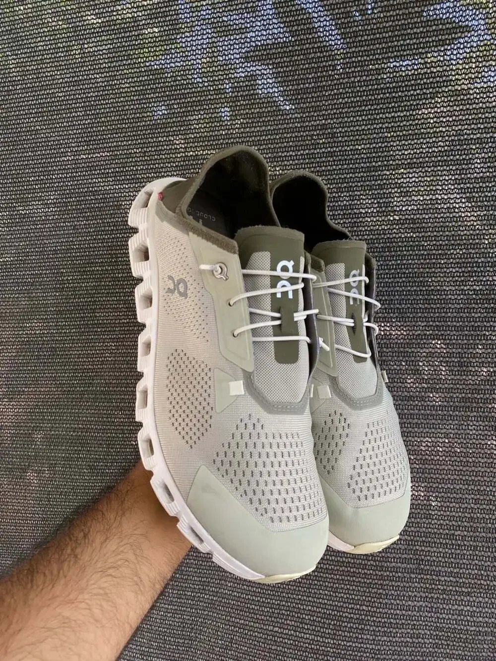 On Cloud 5 Coast Chalk Olive Running Shoes
